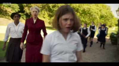 I won't let you do that to her! - Malory Towers