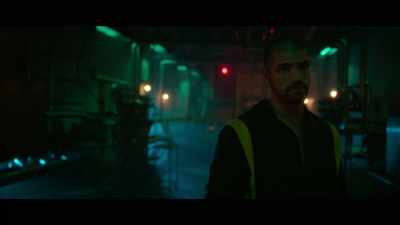 - I work alone.
- And I work better not tied up. - Death and Other Details