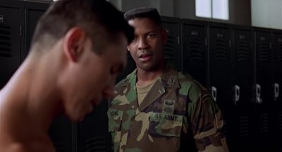 I work at the Pentagon - Courage Under Fire