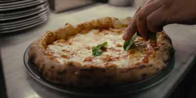 I worked on traditional pizzas, - Chef's Table: Pizza
