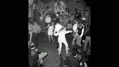 I was working as a secretary
at the Whisky, - Zappa