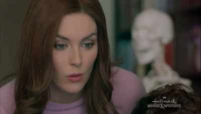 I would expect to see trauma to the body - Ruby Herring Mysteries: Silent Witness