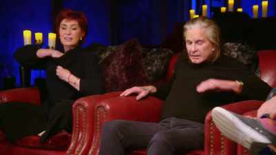 - I would give this a four.
- A four? - The Osbournes Want to Believe