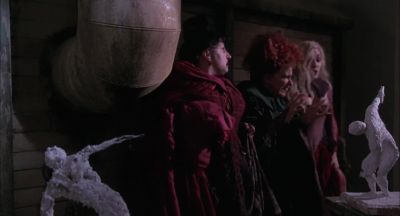 I would like a book. - Hocus Pocus