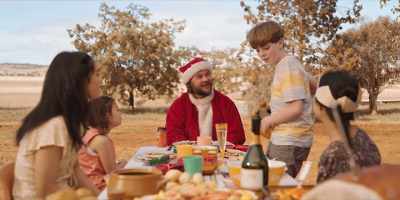 I would like to propose
a piece of toast. - A Sunburnt Christmas