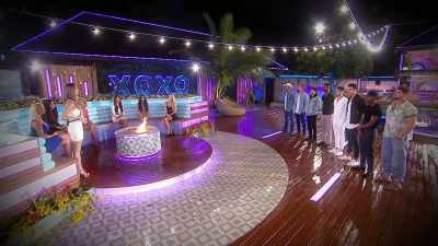 I WOULD LIKE TO COUPLE UP WITH
THIS BOY BECAUSE HE COMPLETELY - Love Island