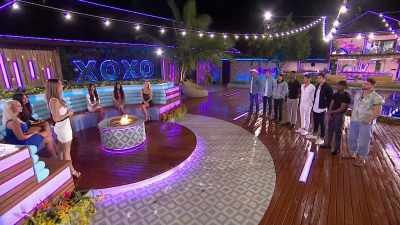 >> I WOULD LIKE TO COUPLE UP
WITH THIS BOY, BECAUSE HE - Love Island