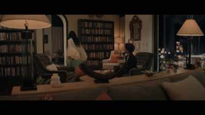 -I would literally move in if you let me.
-[Diana laughs] - The Other Black Girl