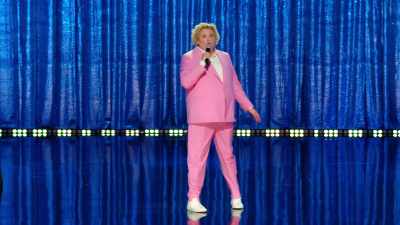I would make my dad
sit outside of my bedroom - Fortune Feimster: Crushing It