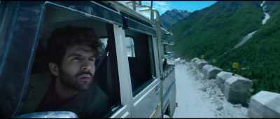 I would never have made
promises to you - Love Aaj Kal