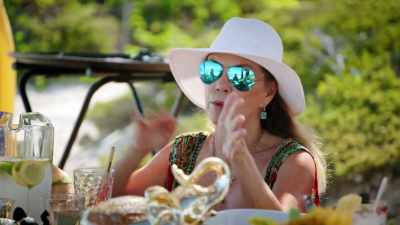 I would read eight books
a night till, like, - The Real Housewives Ultimate Girls Trip