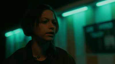 I wouldn't... I wouldn't
do anything like that. - Paper Girls