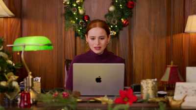 I wouldn't want them to know
I was thinking about leaving - Hotel for the Holidays