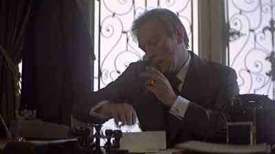 - Yes, Captain Sellinger?
- Could you get me Lt. Wells, please? - Hanover Street