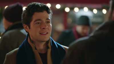 I... You know, I...
Just with the tree. - The Christmas Setup