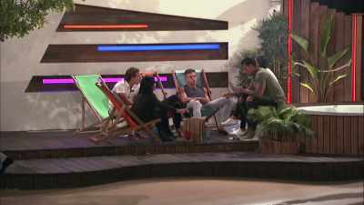IAIN:
After his chat with Malin, - Love Island