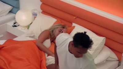 IAIN: Although Rykard's
got a thing with Rachel, - Love Island