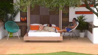 IAIN: Despite her date
with James, - Love Island
