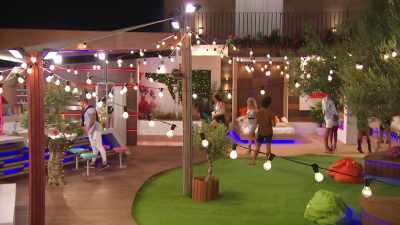 IAIN: Finally the new boy
is on his way, - Love Island