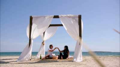 IAIN: Romantic they might be, - Love Island