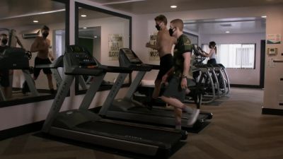 [Ian] How's it goin'? - Shameless