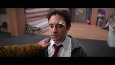 IAN: I need Lee! Where's Lee?
Dickhead, bruv! - Mr. Bigstuff