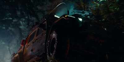 [Ian] There's a green button.
Do you see a green button? - Jurassic World: Dominion