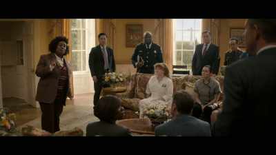 Iba a contarles a usted y al señor Morgan - The Residence