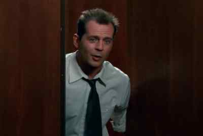 I'D KNOW THAT SLAM
ANYWHERE. - Moonlighting
