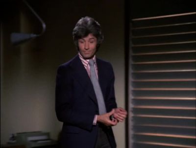 I'D LIKE A FEW MINUTES
OF COMPUTER TIME. - Hawaii Five-0