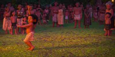 - I'd like a sample of that.
- [gasps] - Moana 2