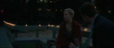 - I'd like to be alone.
- Tell me about it. Crowds are awful. - After the Wedding