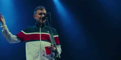 I'd like to bring onstage Darren. - blur: To the End