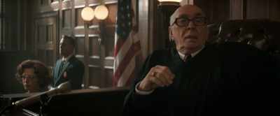 I'd like to clarify something
for the jurors. - The Trial of the Chicago 7