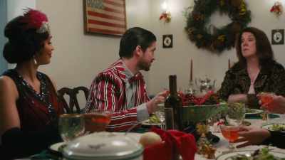 I'd like to propose a toast - A Show-Stopping Christmas