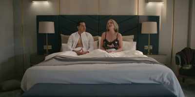 -I'd like to see, uh, Venus before I die.
-Okay... (STAMMERS) - Good Luck to You, Leo Grande