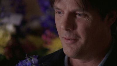 I'd like to send flowers. - One Tree Hill