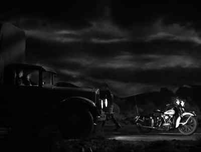 - I'd like to talk with you out here.
- Yeah, sure. - Saboteur