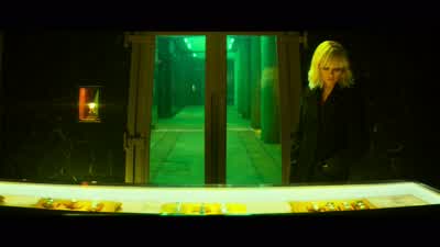 I'd like to purchase a watch. - Atomic Blonde