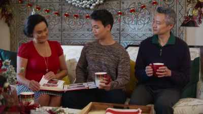 I'd love to help out as I
keep working on the story, - A Big Fat Family Christmas