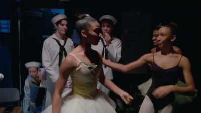 I'd now like to bring on all
our dancers for one last bow. - On Pointe
