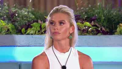 I'D RATHER DIE
♪ THAN GIVE UP THE FIGHT - Love Island