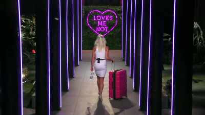 >> I'D RATHER LEAVE HERE ON A
NOTE WHERE I FEEL AS IF I MADE - Love Island