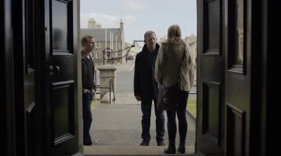 I'd seen him around
but I didn't know him. - Shetland