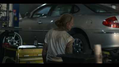Idiot! It's gotta be an old car. - Awake