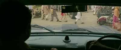 Idiot.
Where did you get this frame from? - Raees