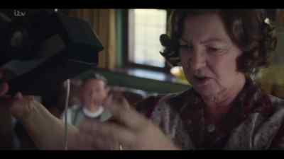 Idiots' lantern. - Grantchester