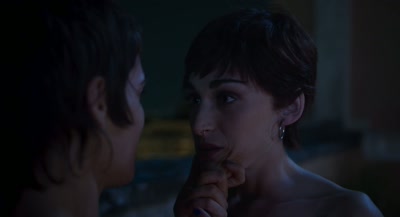 - ¡No! Es que no soy...
- ¿Qué no eres? - Romantiche
