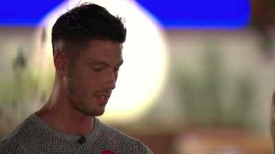 If a girl is confident - Love Island