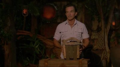 If anybody has
an advantage or an idol, - Survivor